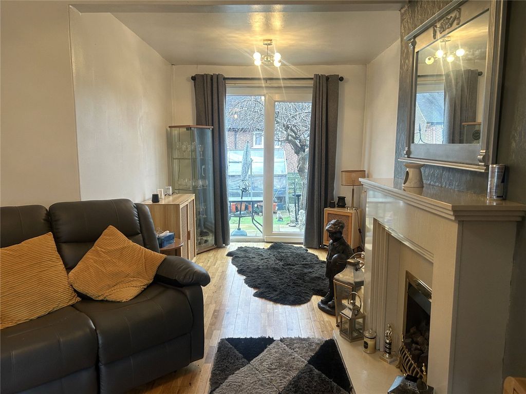 Property photo 3 of 13 Dining Area