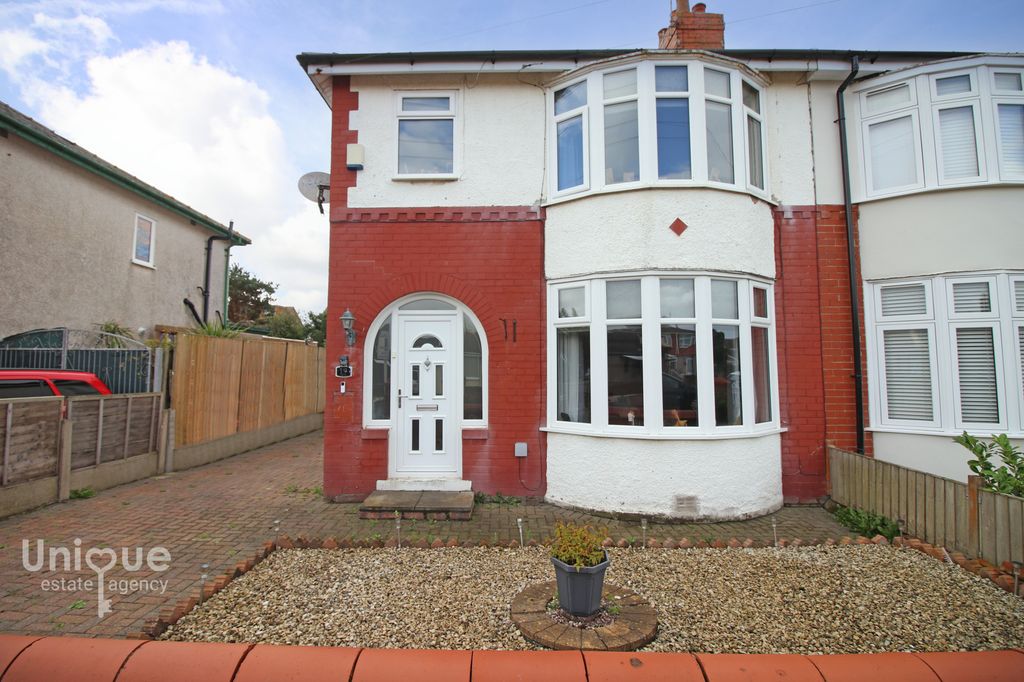 Property photo 1 of 23