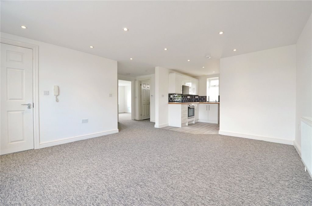 Property photo 2 of 13 Picture No. 02