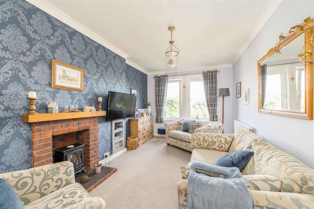 Property photo 3 of 16 44E_Castlegate-03.Jpg