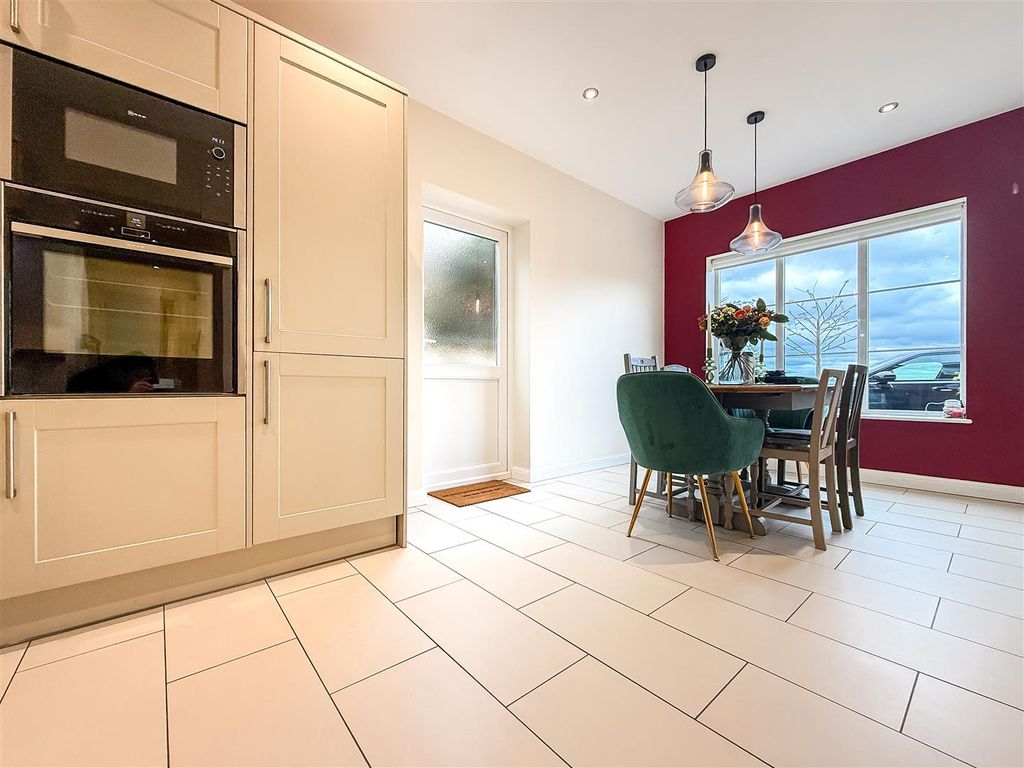 Property photo 3 of 32 Img_9394.Jpg