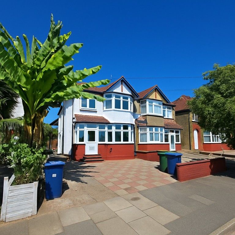 Property photo 2 of 18