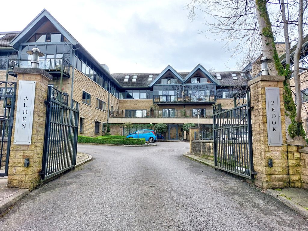 Property photo 1 of 12 Gated Development