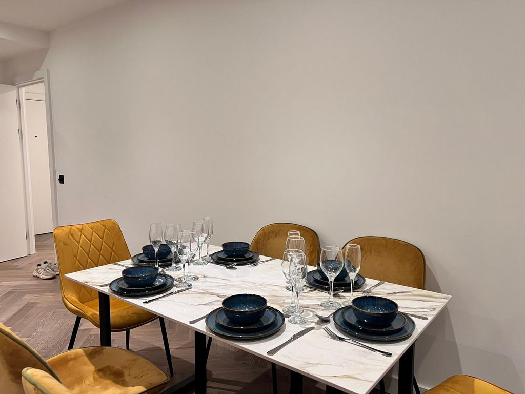 Property photo 3 of 44