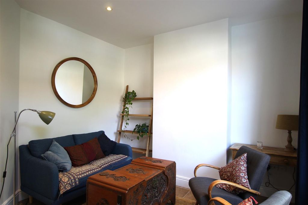 Property photo 2 of 14 Sitting Room.Jpg