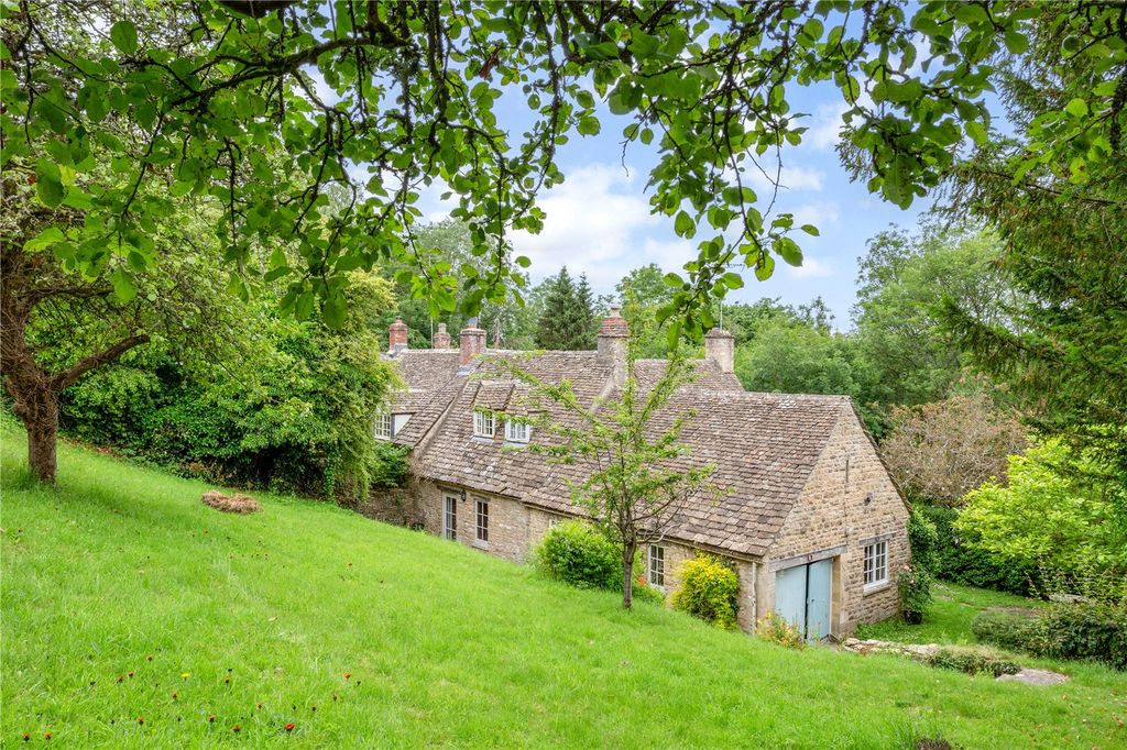 Property photo 1 of 11 Ivy Cottage