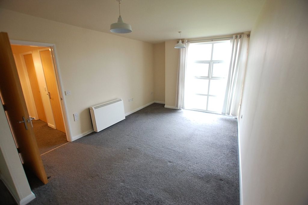 Property photo 3 of 10 Picture No. 02