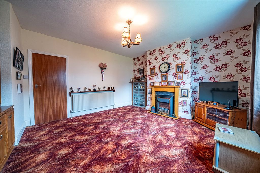 Property photo 2 of 16 Picture No. 08