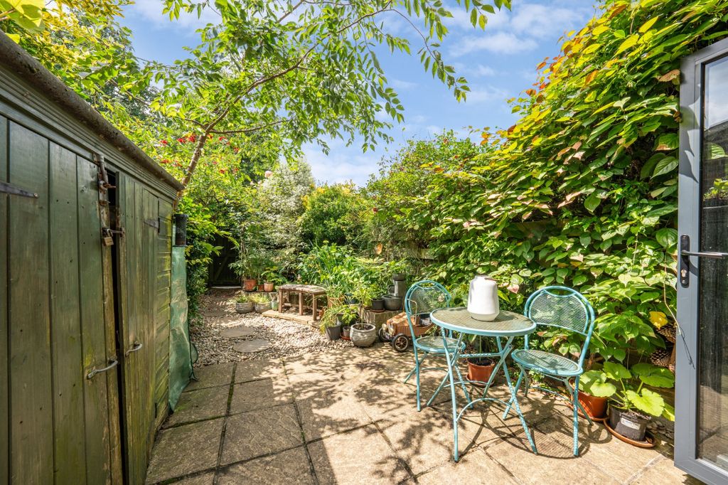 Property photo 3 of 12