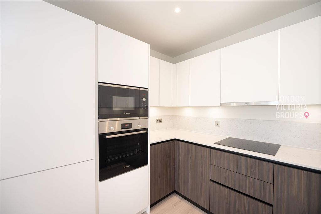 Property photo 3 of 13 1-1712.Jpg