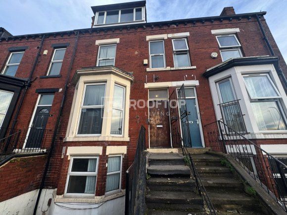 Property photo 2 of 17 8712668.Jpg