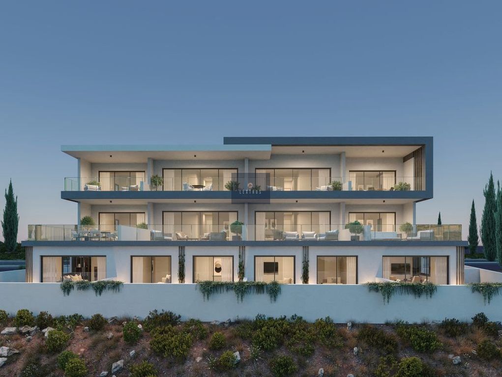 Property photo 1 of 9