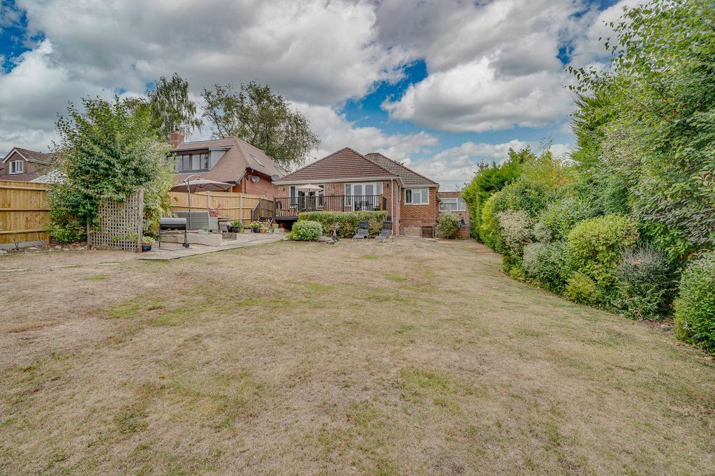 Property photo 3 of 26