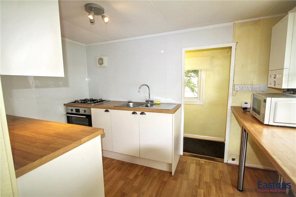 Property photo 2 of 27 Picture No. 15