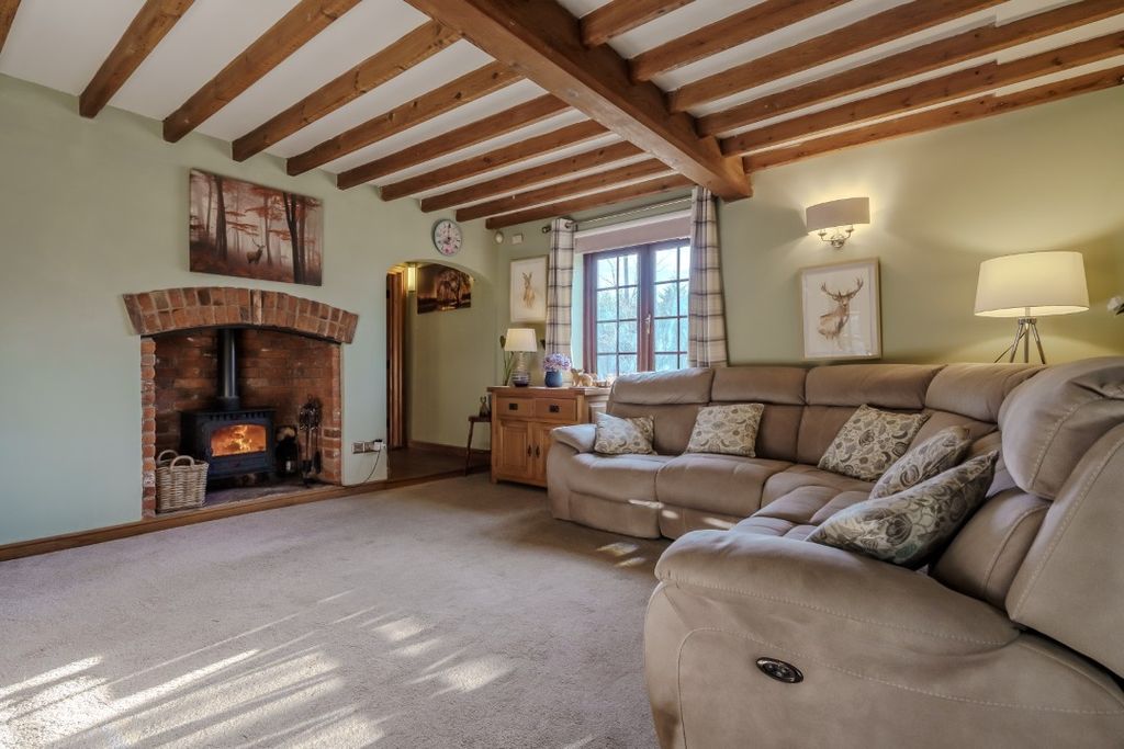 Property photo 2 of 30