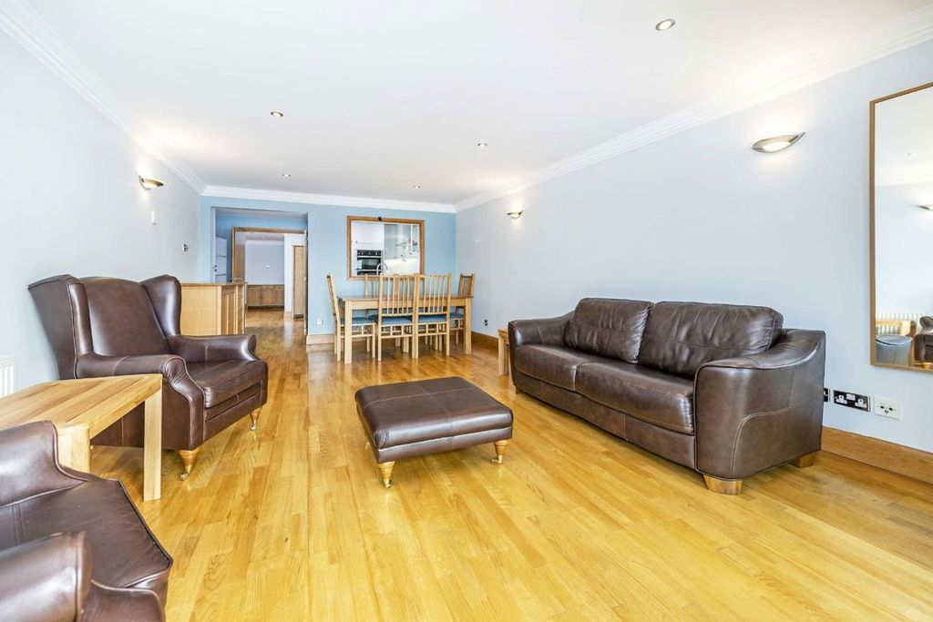 Property photo 3 of 7