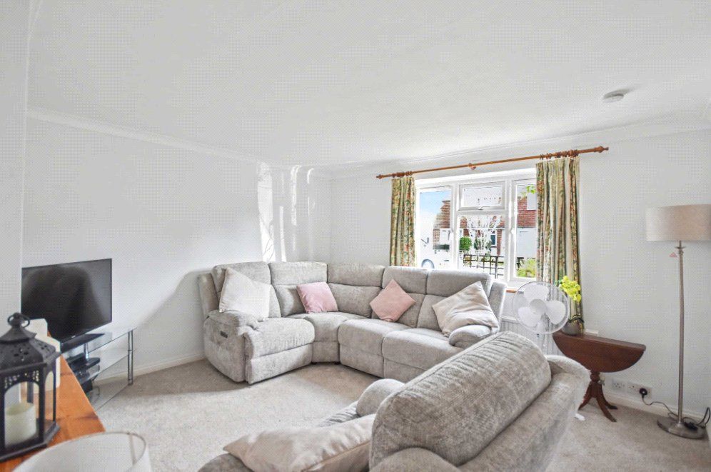 Property photo 3 of 9 3