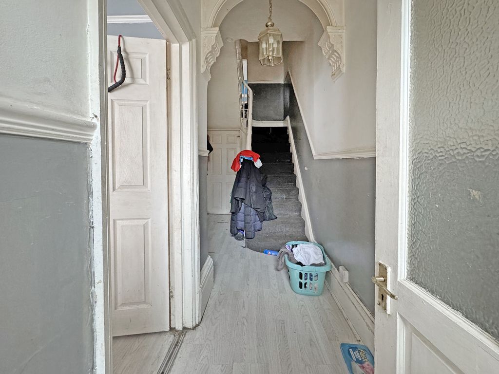 Property photo 3 of 24