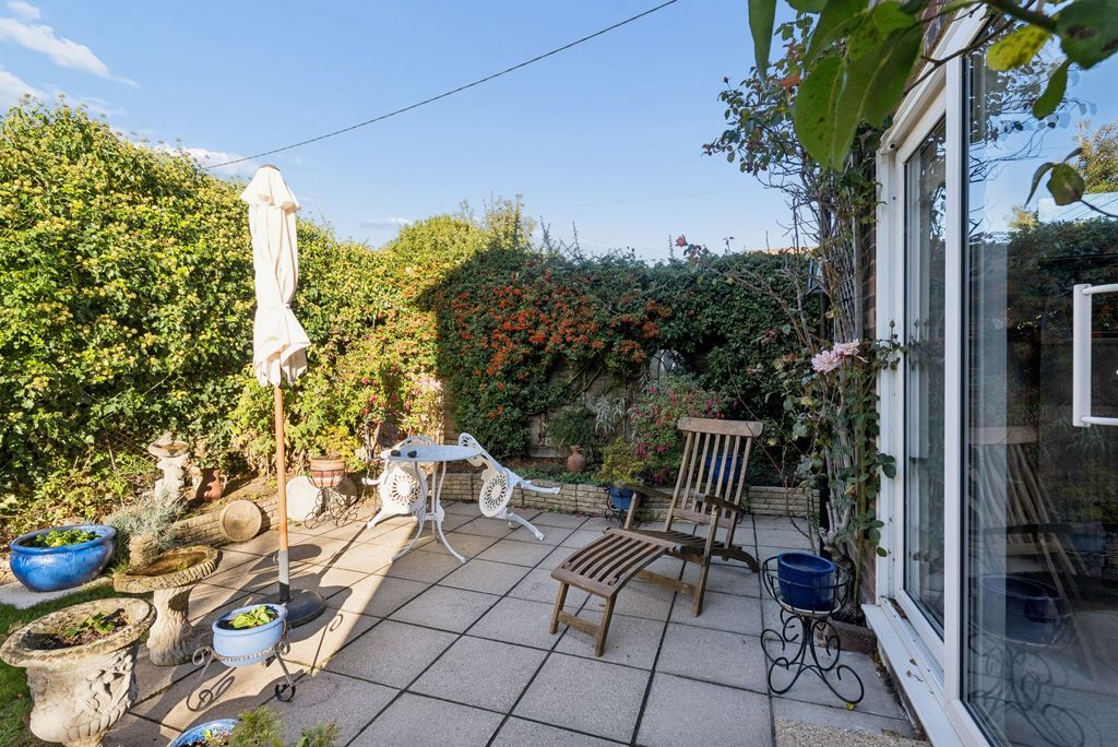 Property photo 3 of 45