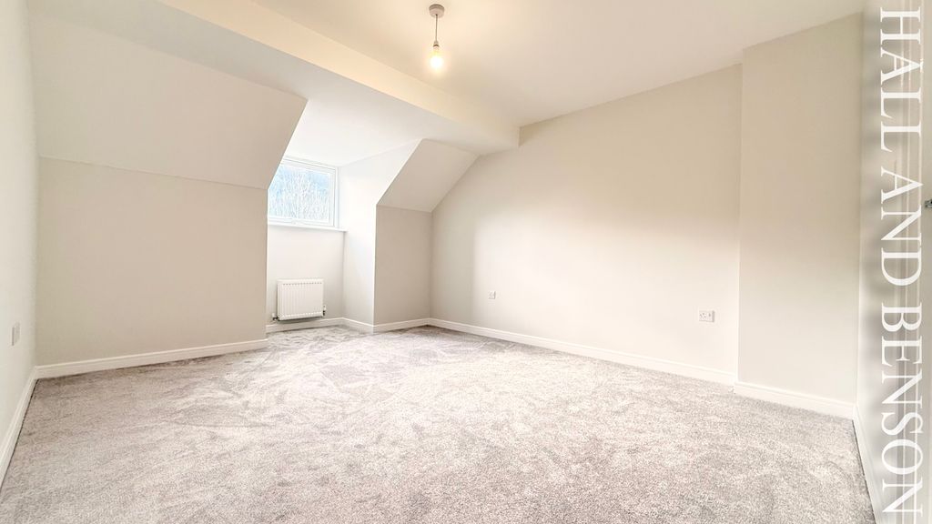 Property photo 3 of 12 Image