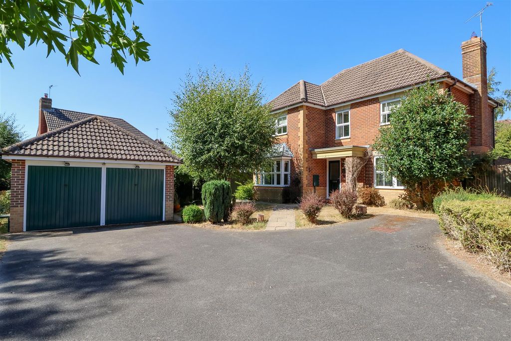 Property photo 1 of 25