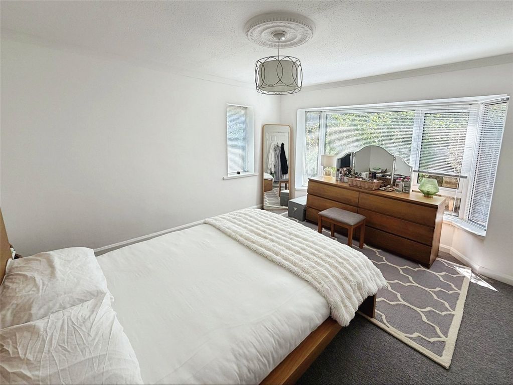 Property photo 3 of 17 Bedroom 1