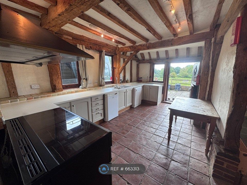 Property photo 2 of 25
