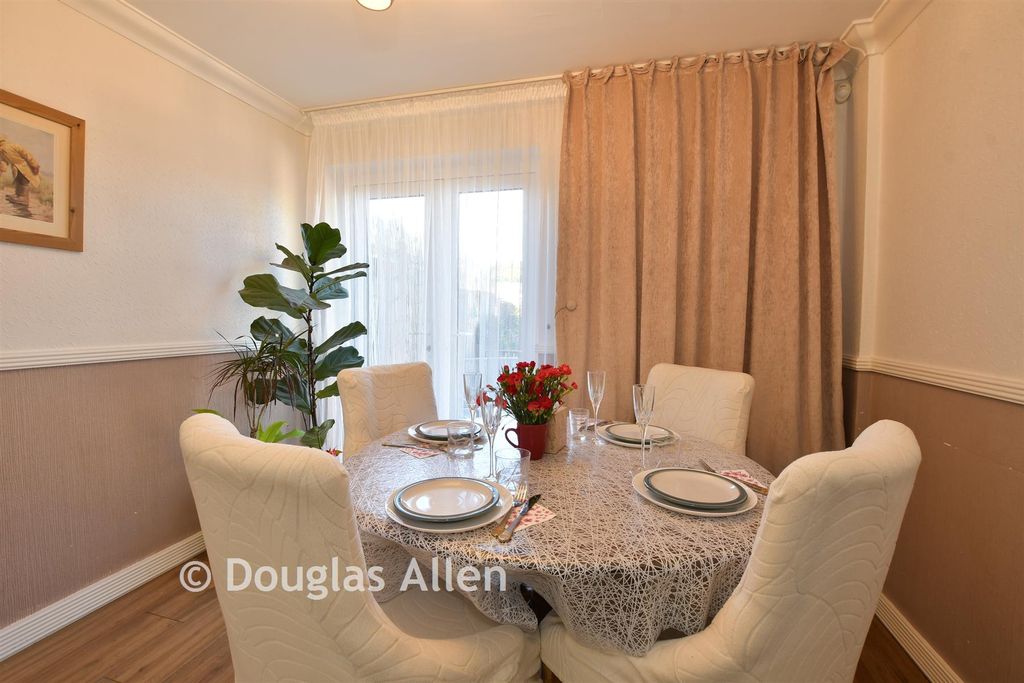 Property photo 2 of 11 Internal Lifestyle Photograph