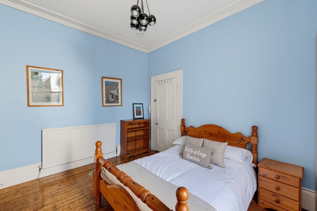 Property photo 3 of 8 0014