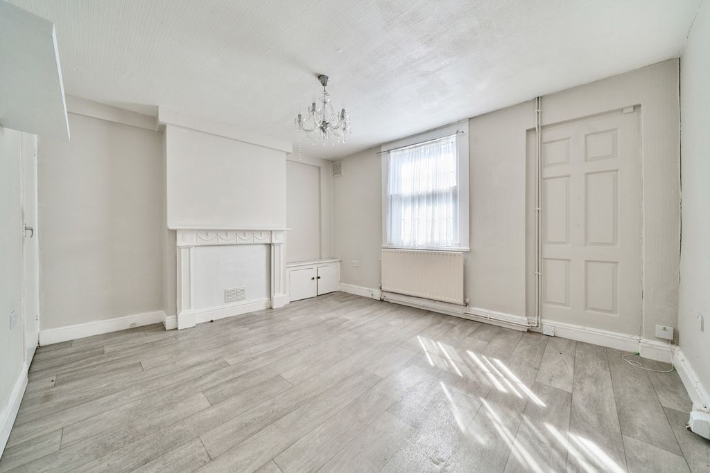 Property photo 3 of 13 Reception Room