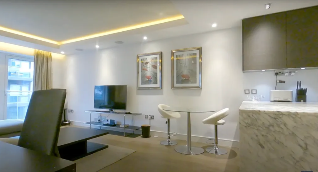 Property photo 2 of 5