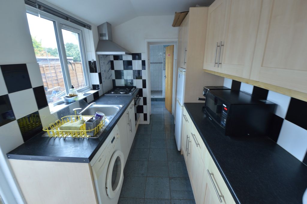 Property photo 3 of 15 4440412