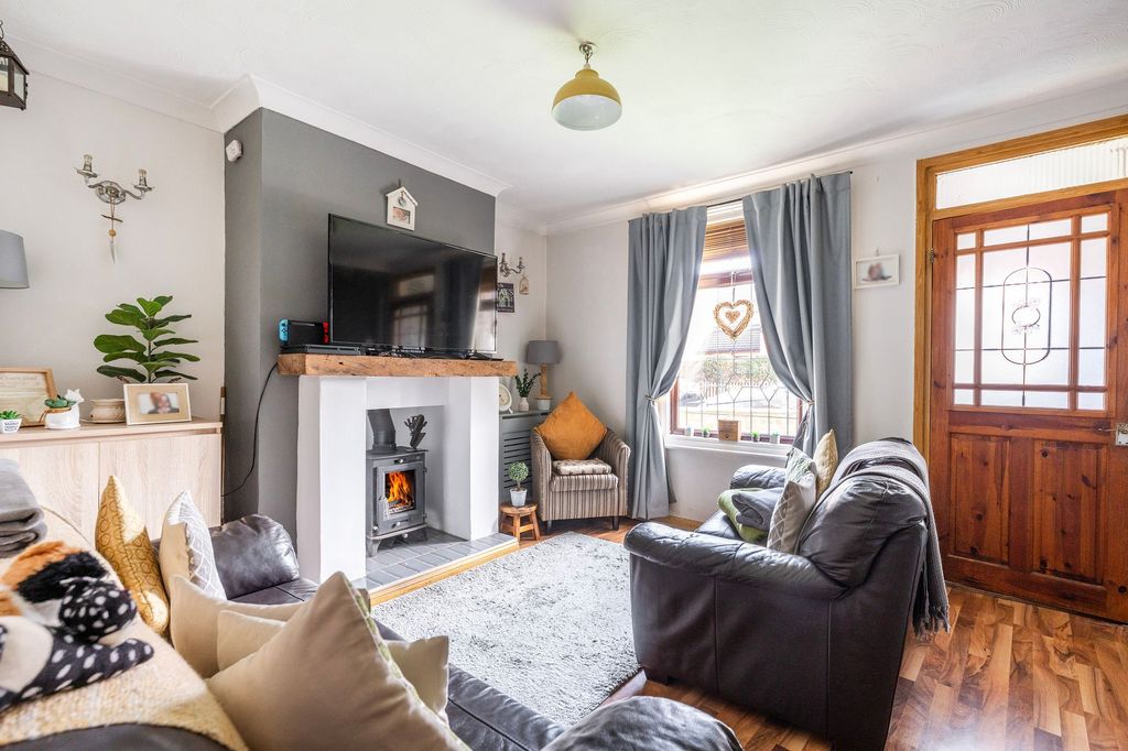 Property photo 3 of 15