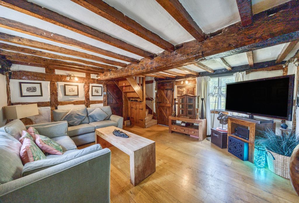 Property photo 3 of 22 Sitting Room