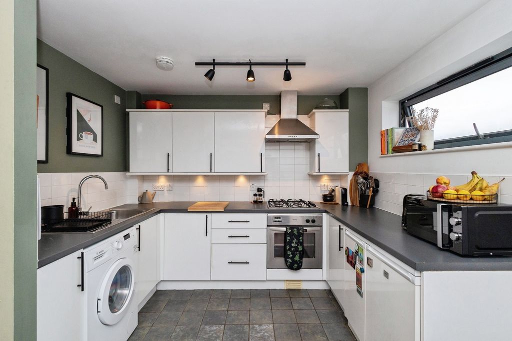 Property photo 2 of 19 Pbox-Img.Jpg