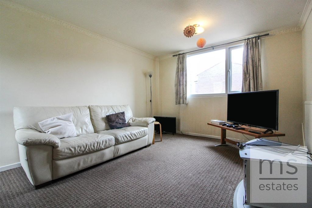 Property photo 2 of 11 Img_2007.Jpg