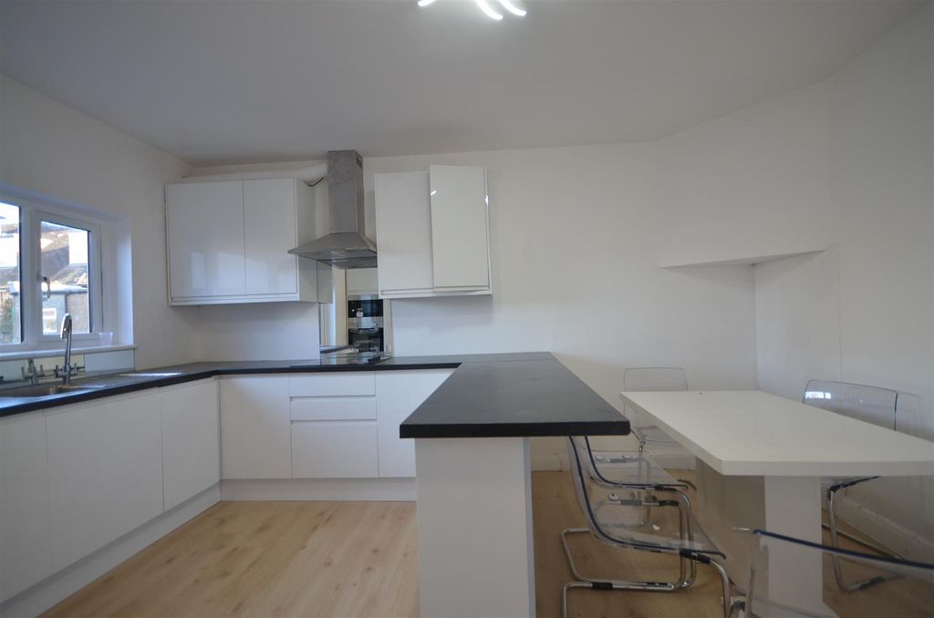 Property photo 2 of 9 Dsc_3363.Jpg