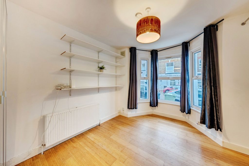 Property photo 3 of 37 Pbox-Img.Jpg
