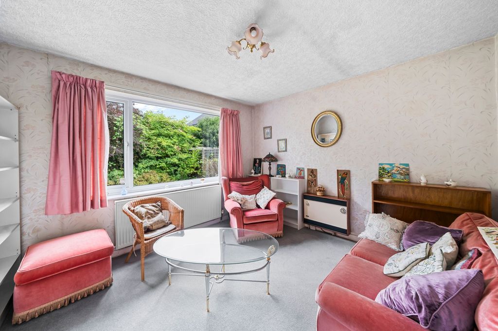 Property photo 3 of 17