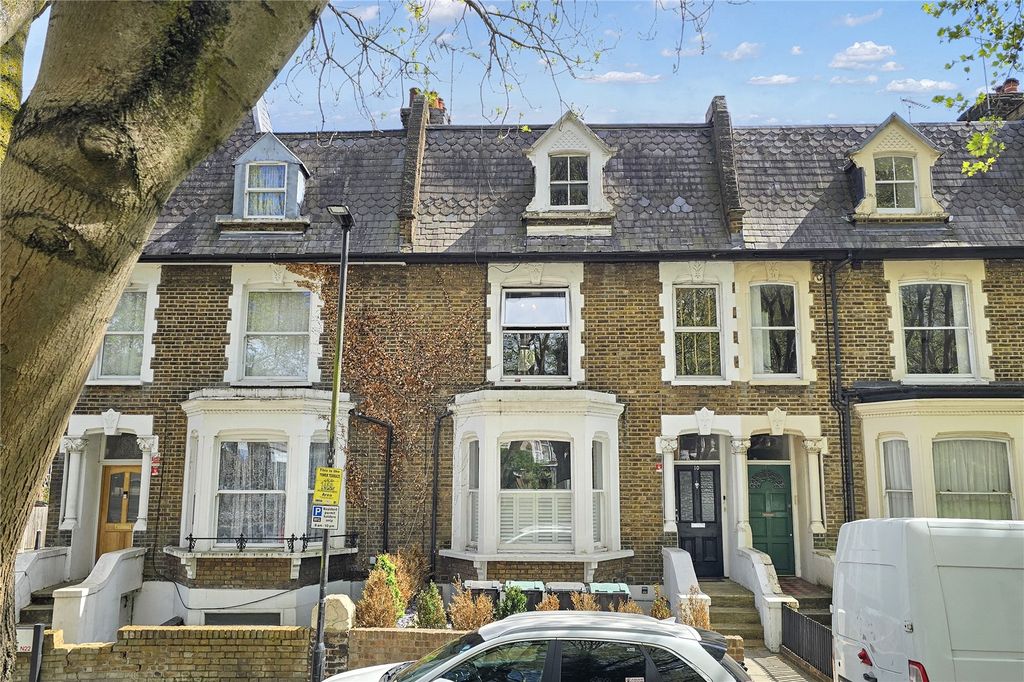 Property photo 3 of 19 Picture No. 01