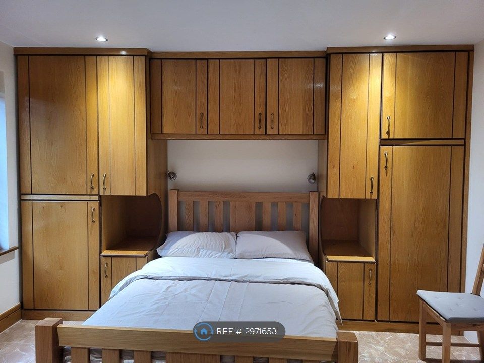 Property photo 1 of 20 Bedroom 1