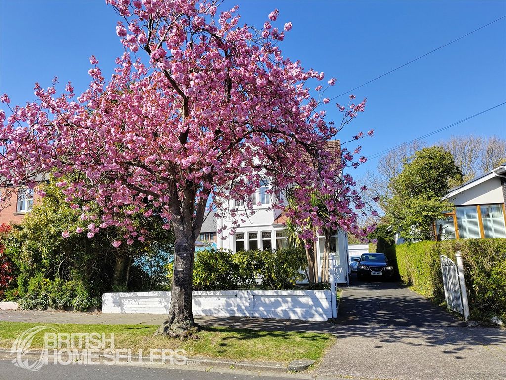 Property photo 1 of 31 Picture No. 20