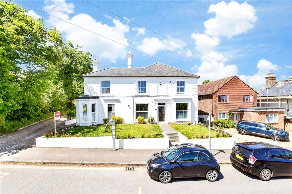 Property photo 1 of 12 External (Web) (Original)