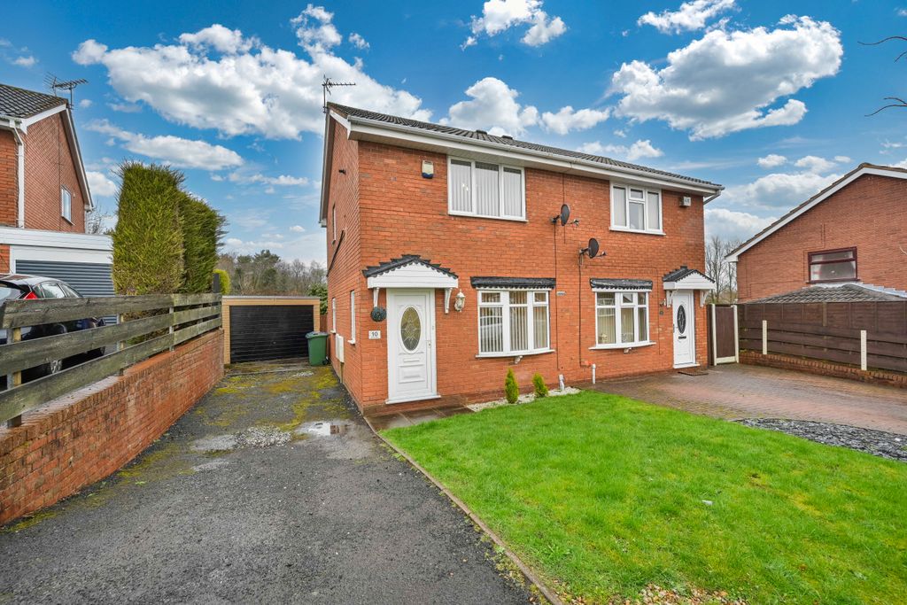 Property photo 2 of 15 Front