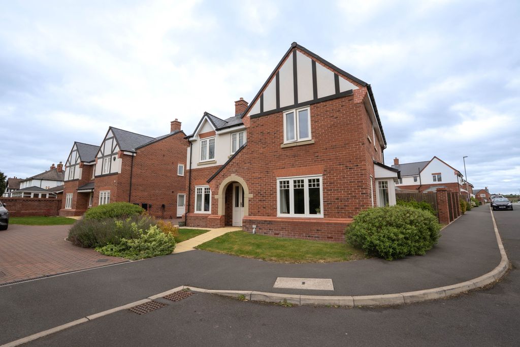 Property photo 2 of 19