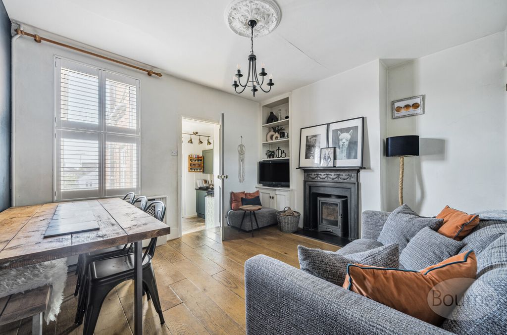 Property photo 3 of 20 3E303Da9-084d-43F...