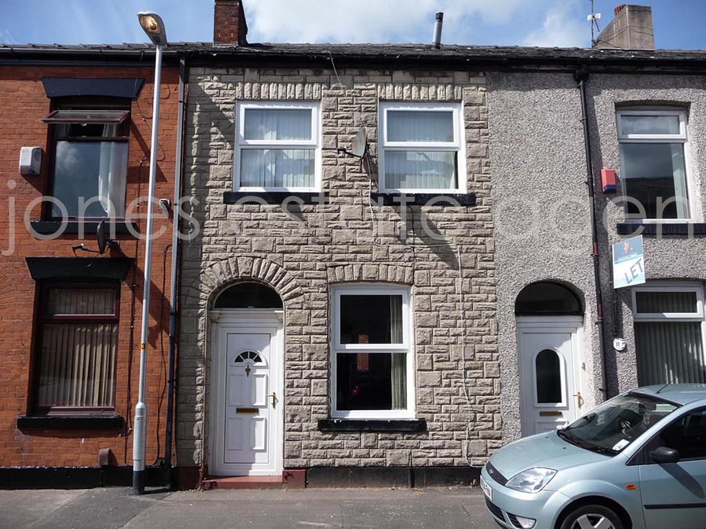 Property photo 1 of 7