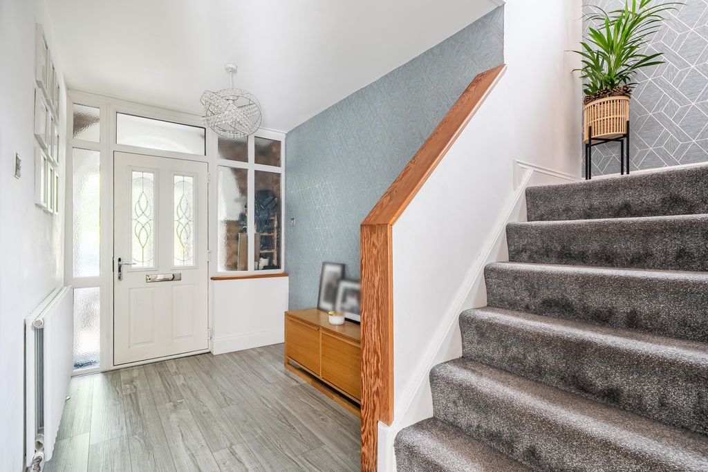 Property photo 2 of 18 26-6Aa944Bff296c-1521685-1A0A52Cb03c1d-027-26