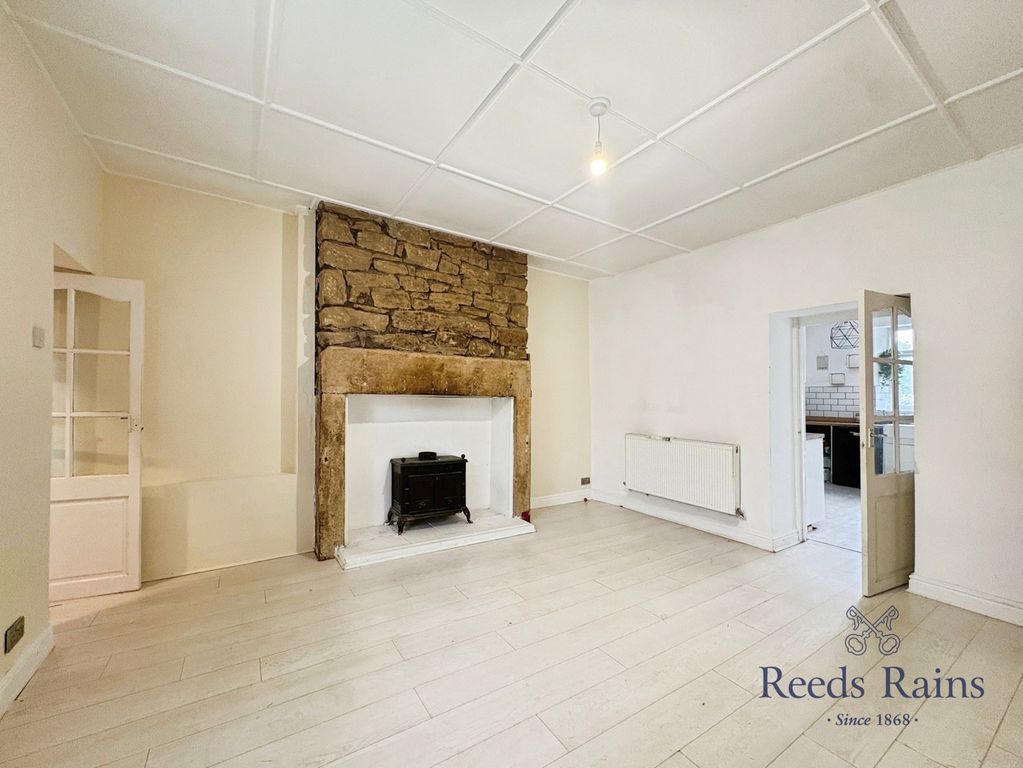 Property photo 2 of 11 Pbox-Img.Jpg