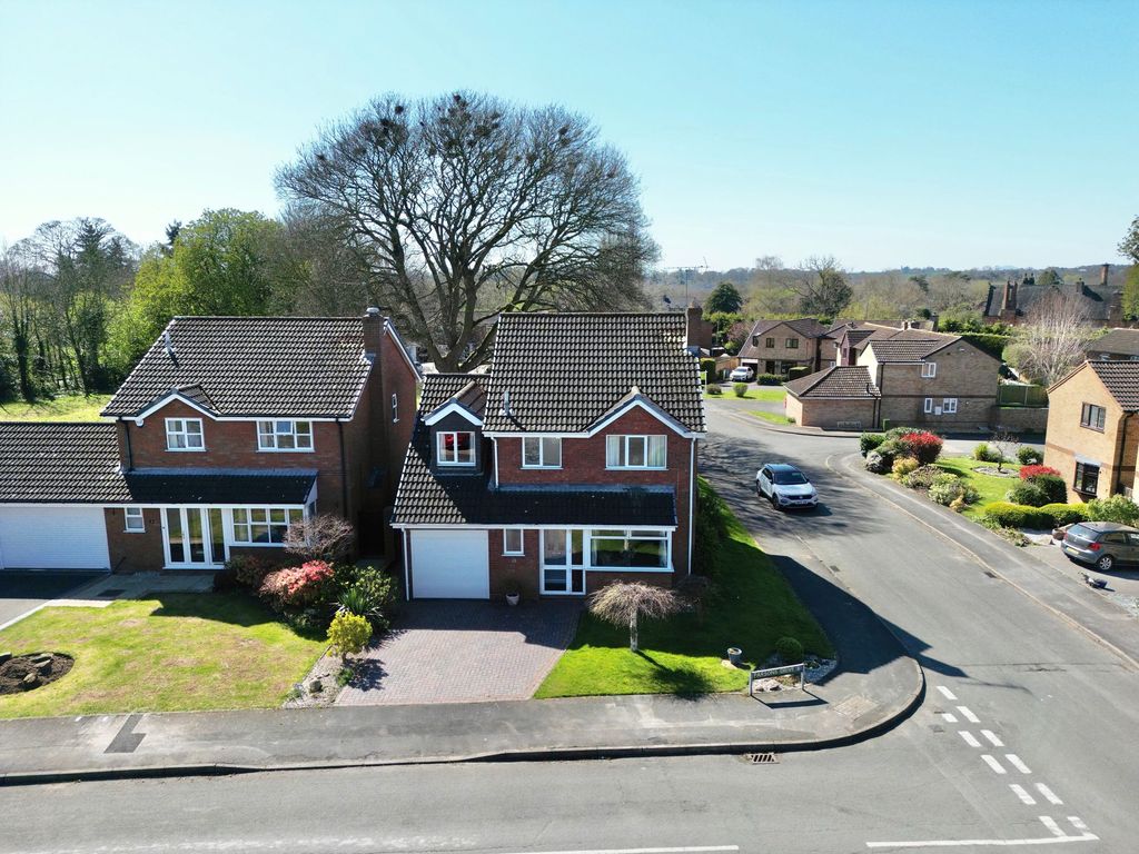 Property photo 1 of 32
